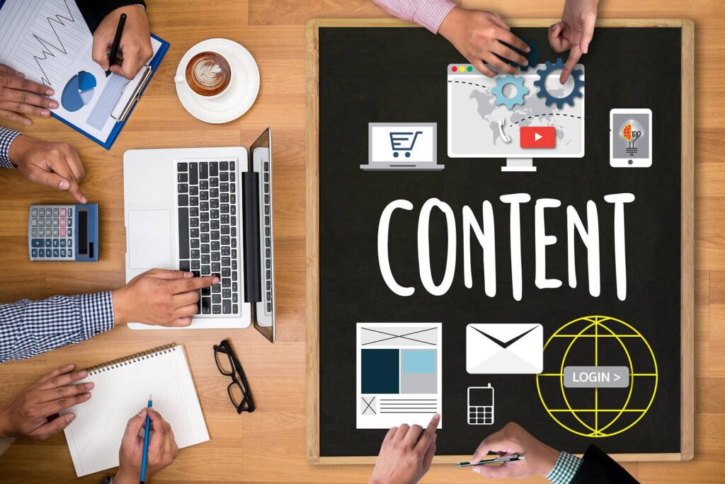people brainstorming content creation 5hxczujyoxuwqa0k